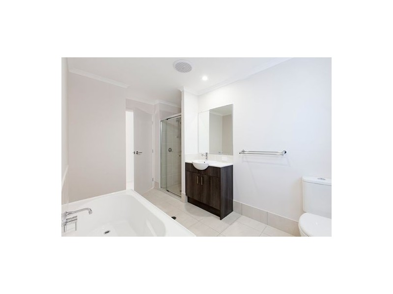 3/3 Cyan Court, Morayfield QLD 4506