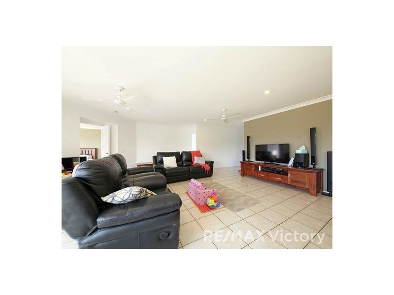 3 Marilyn Place, Morayfield QLD 4506