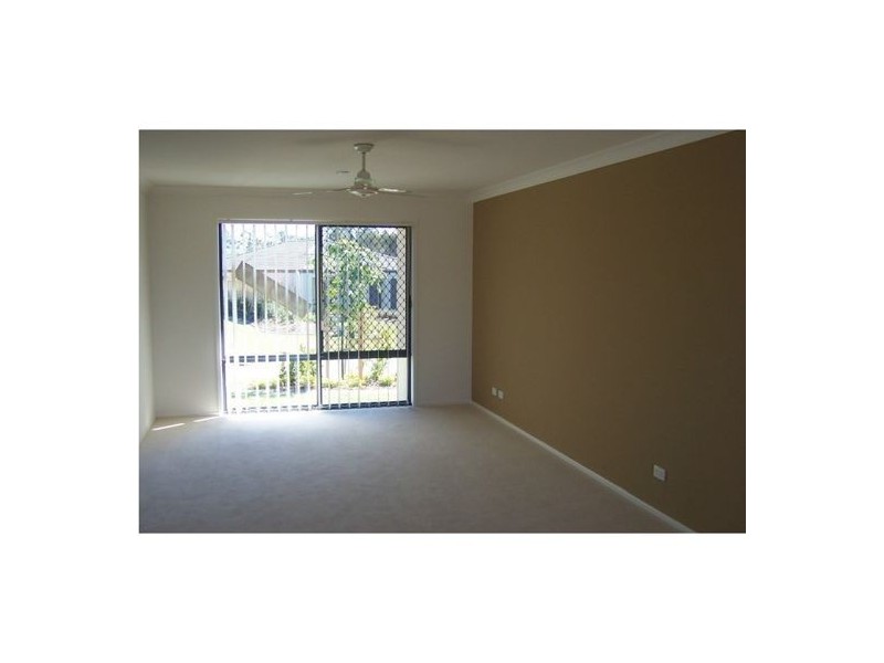 5 Marilyn Place, Morayfield QLD 4506