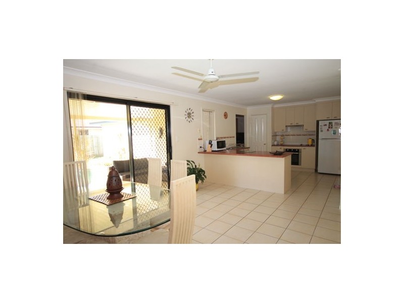 18 Sturt Street, Morayfield QLD 4506