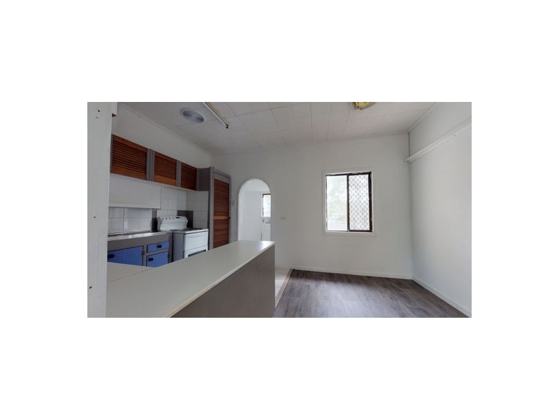 28 The Crescent, Kallangur QLD 4503