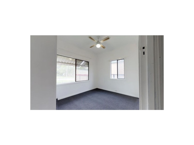 28 The Crescent, Kallangur QLD 4503