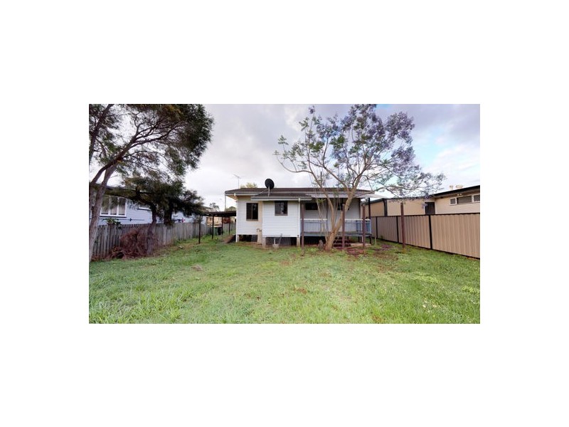 28 The Crescent, Kallangur QLD 4503