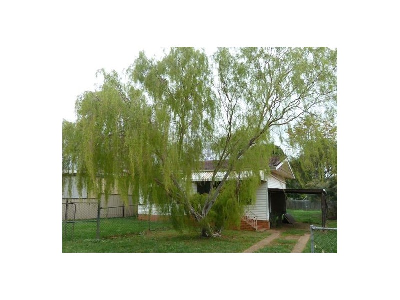 28 The Crescent, Kallangur QLD 4503