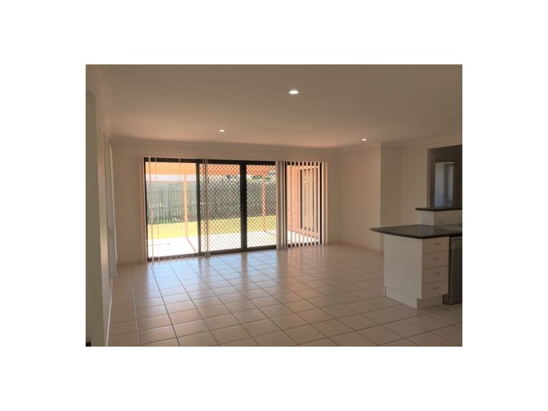 37 Sturt Street, Morayfield QLD 4506