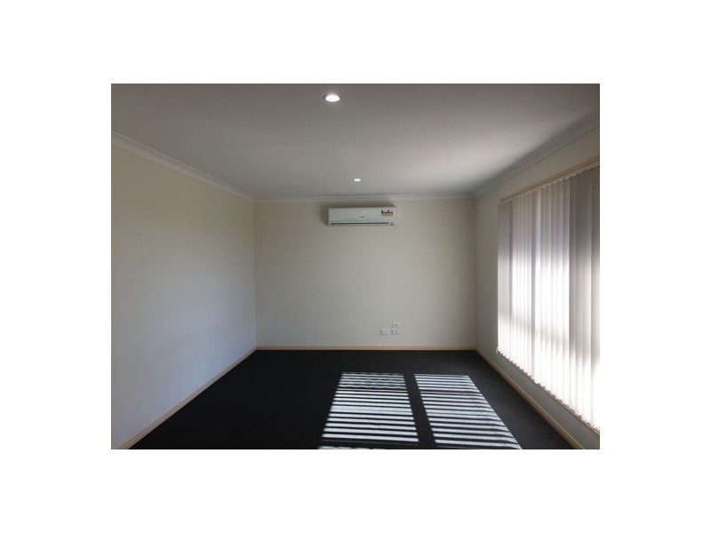 37 Sturt Street, Morayfield QLD 4506