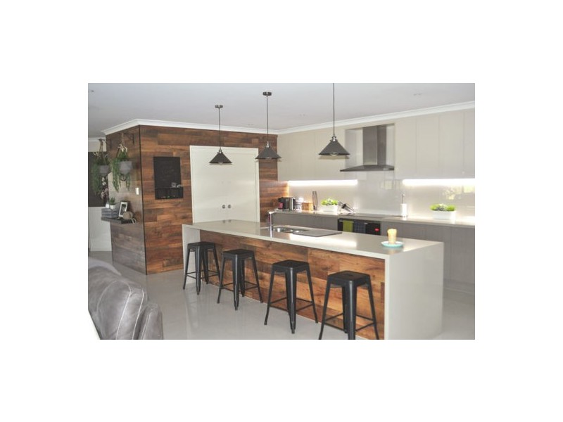 36 Country Court, Elimbah QLD 4516