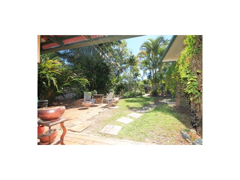 9 Douglas Drive, Caboolture QLD 4510