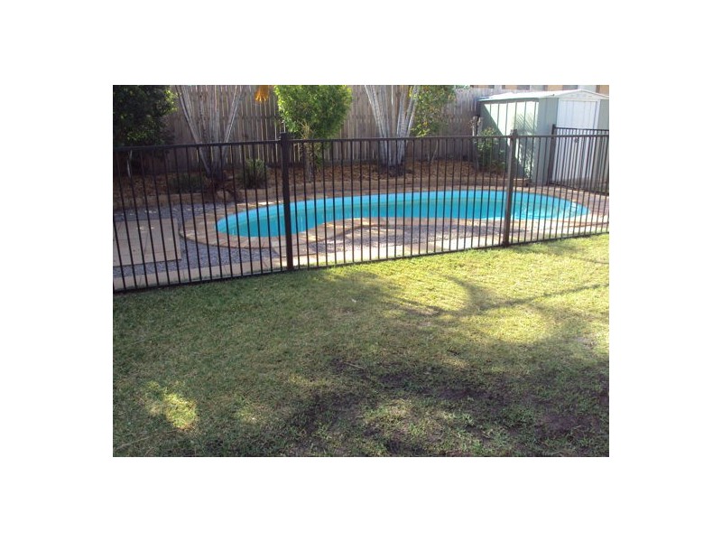 7 Mountain Vista Crt, Morayfield QLD 4506