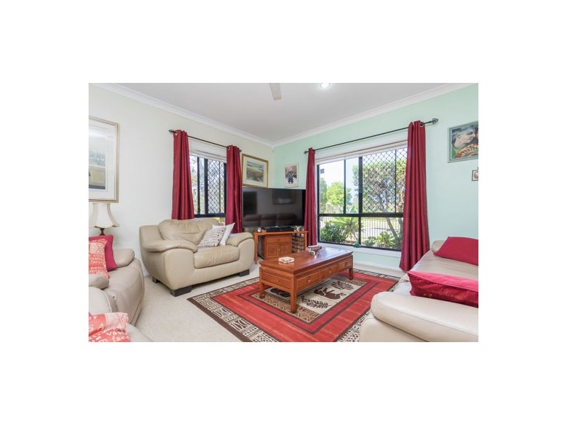 2 Mossman Way, Sandstone Point QLD 4511