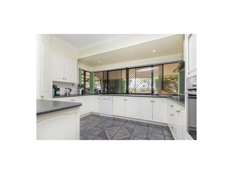 2 Mossman Way, Sandstone Point QLD 4511