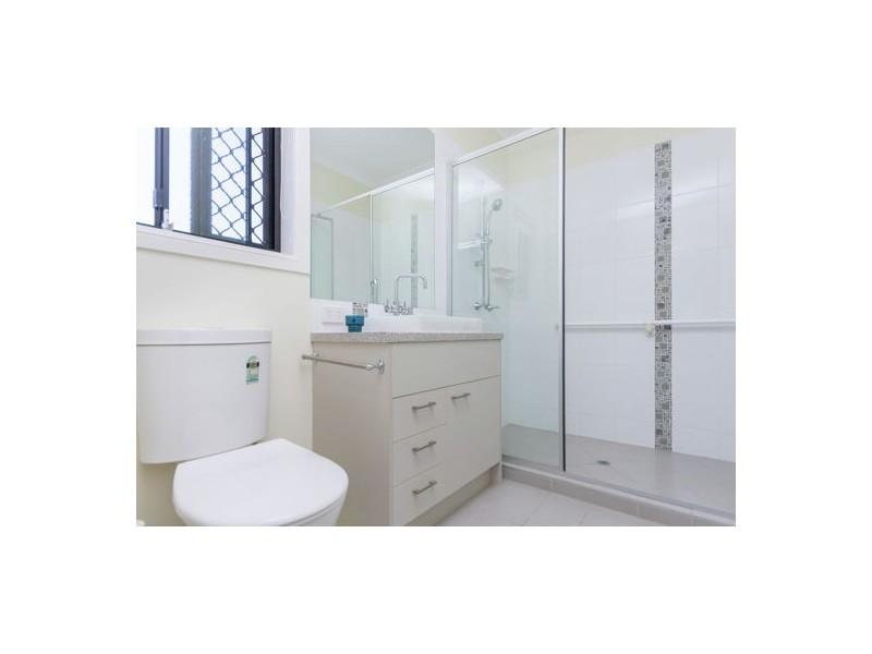 2 Mossman Way, Sandstone Point QLD 4511