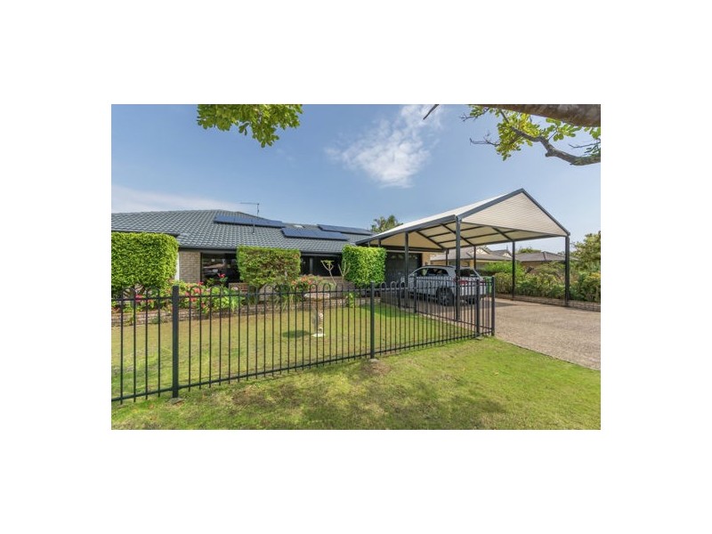 2 Mossman Way, Sandstone Point QLD 4511