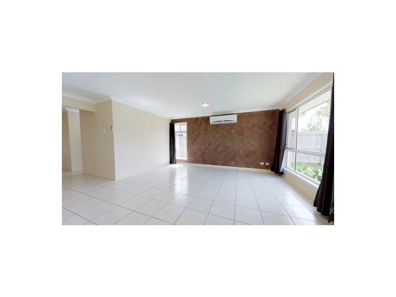 2/33-35 Cash Street, D’aguilar QLD 4514