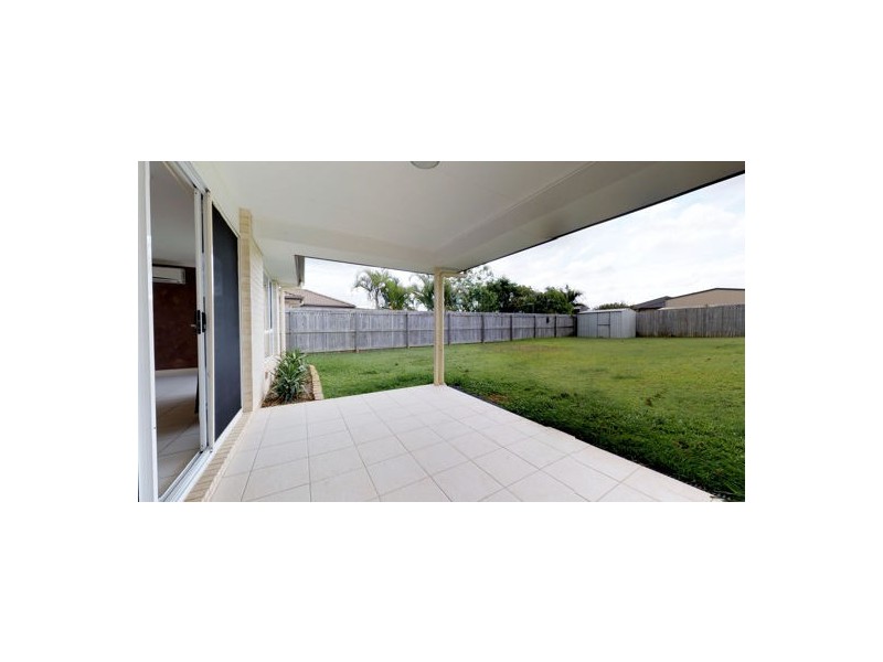 2/33-35 Cash Street, D’aguilar QLD 4514