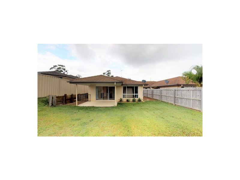 2/33-35 Cash Street, D’aguilar QLD 4514