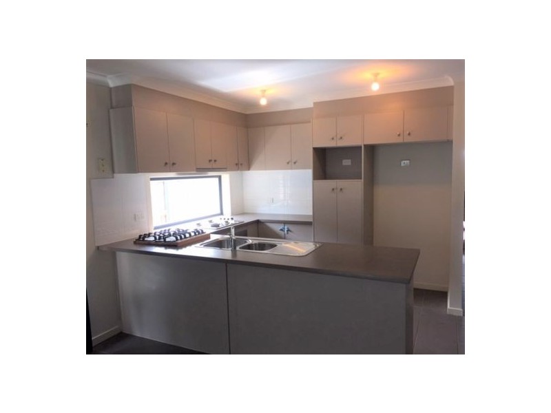 31 Peggy Rd, Bellmere QLD 4510