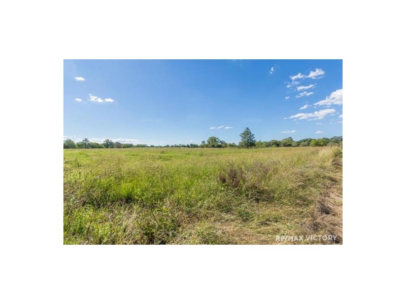 699 Caboolture River Road, Upper Caboolture QLD 4510