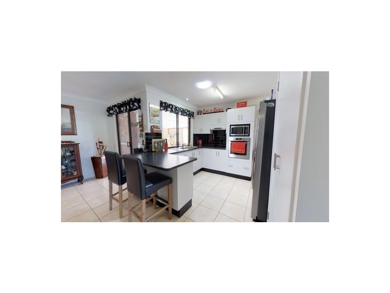 10 Sherwood St, Morayfield QLD 4506