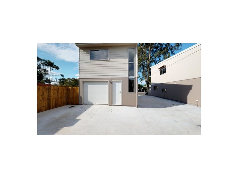 Unit 2 42 Mortimer Street, Caboolture QLD 4510
