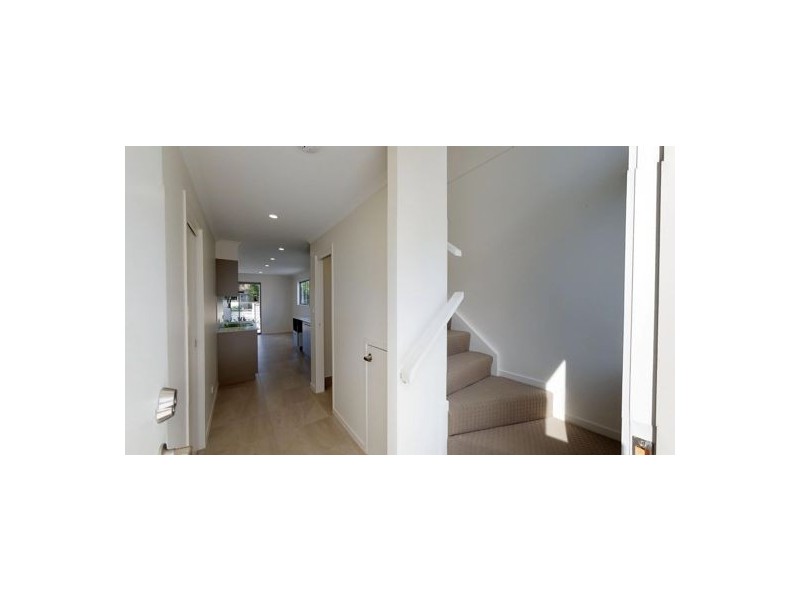 Unit 2 42 Mortimer Street, Caboolture QLD 4510