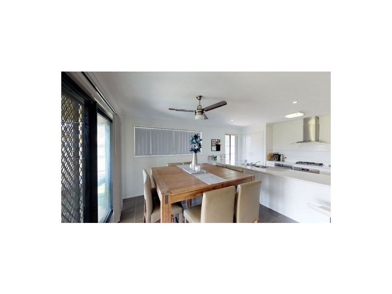 27 Swann Road, Bellmere QLD 4510