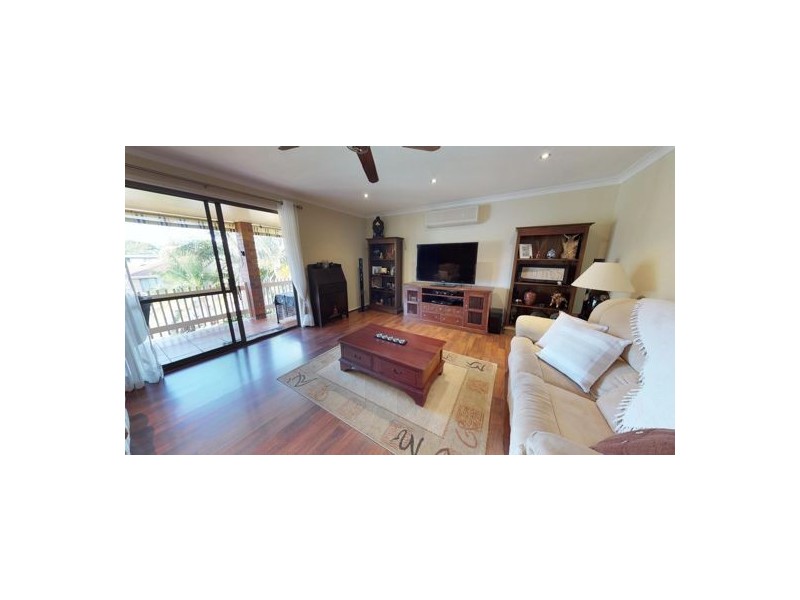 8 Sherwood St, Morayfield QLD 4506
