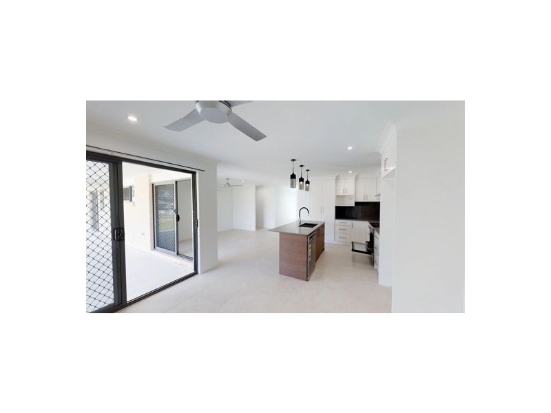 2 Bluewren Court, Upper Caboolture QLD 4510