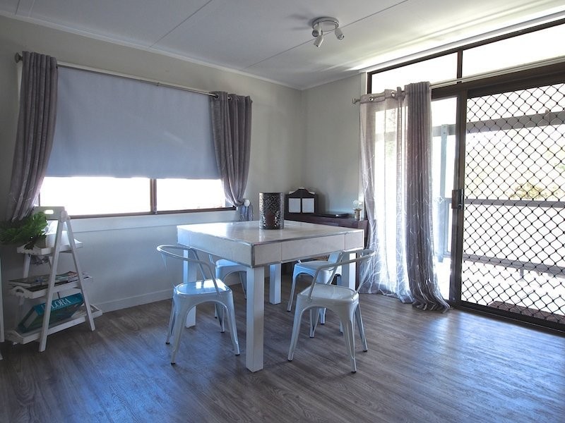 10 Gillian Street, Beachmere QLD 4510