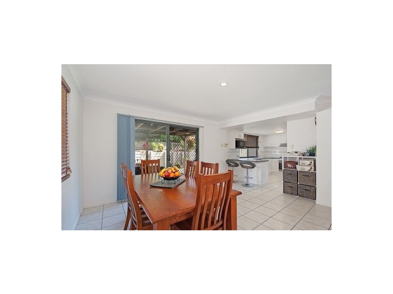 28 Mowbray Court, Kallangur QLD 4503