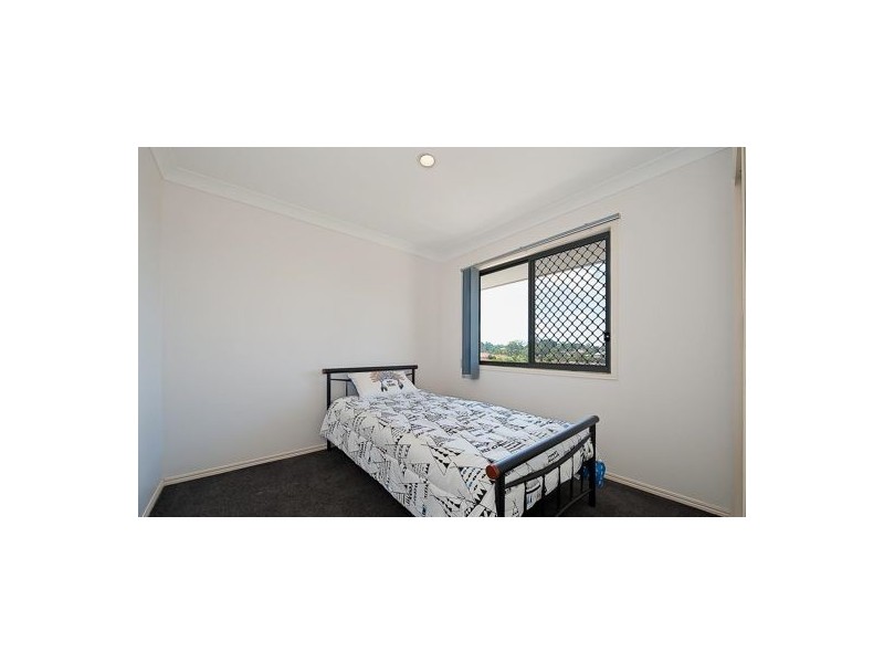 28 Mowbray Court, Kallangur QLD 4503
