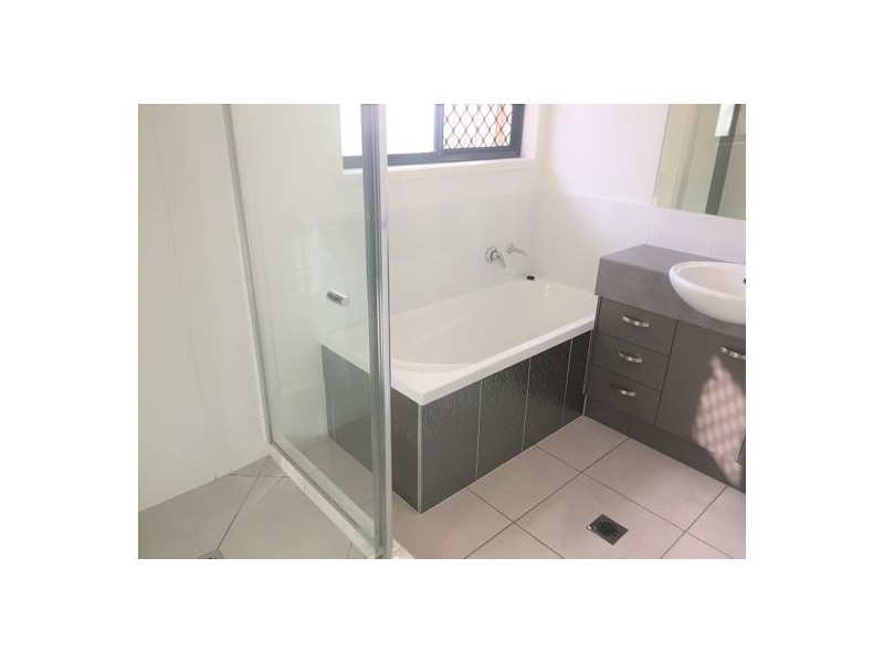 32 Bluestar Circuit, Caboolture QLD 4510