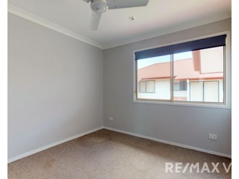 2/15 Lower King Street, Caboolture QLD 4510
