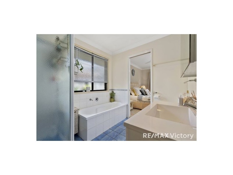 52 Cresthaven Drive, Morayfield QLD 4506
