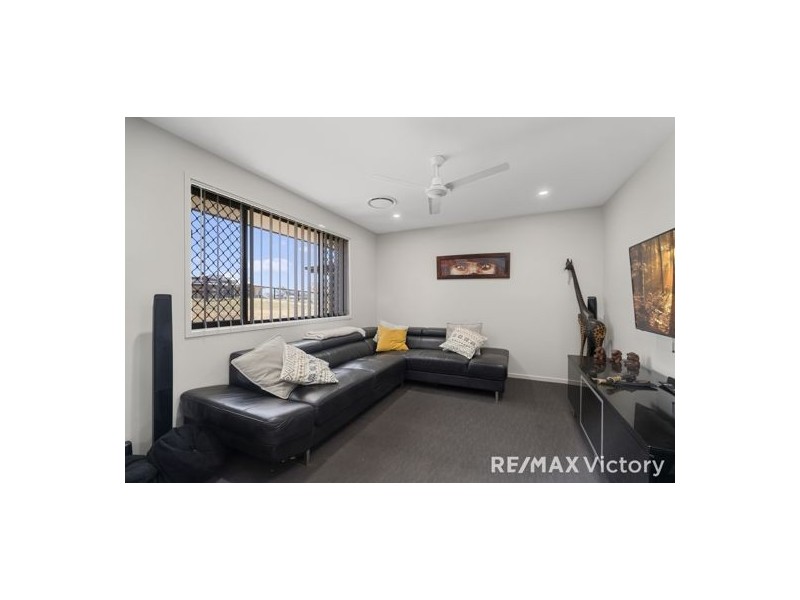 63 COCHRAN STREET, Woodford QLD 4514