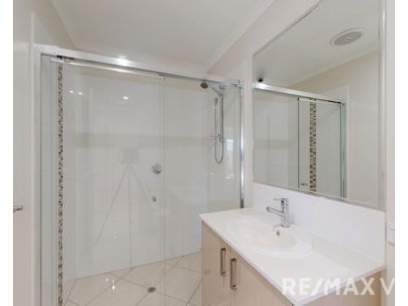 1/44 Tucker Street, Caboolture QLD 4510