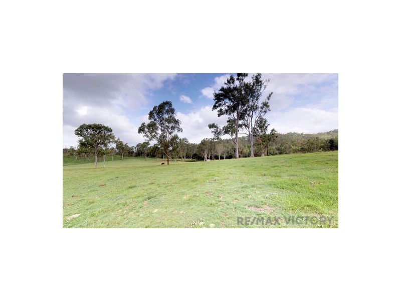 86 Batchelor Drive, Woodford QLD 4514