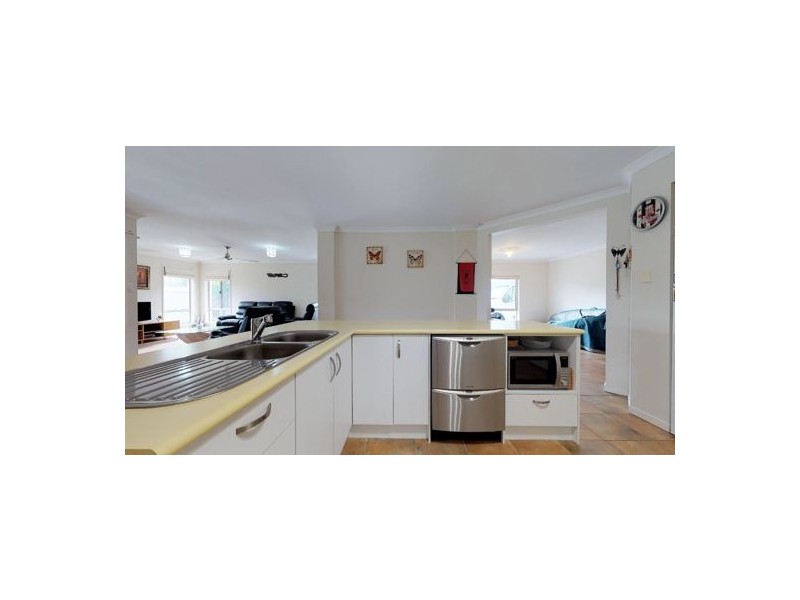 14 Lookout Place, Narangba QLD 4504