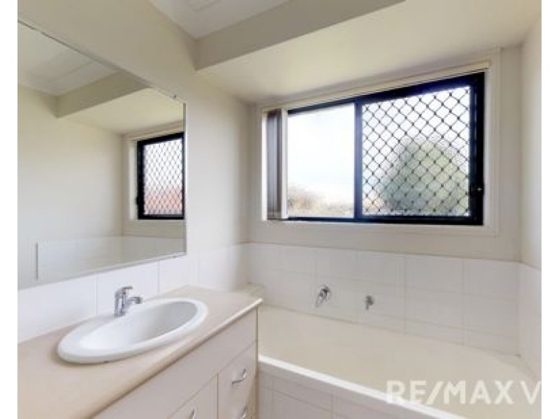 4 Groth Court, Morayfield QLD 4506