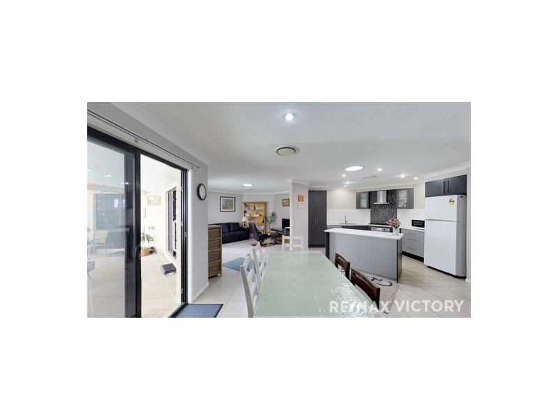 24 Dicarlo Drive, Morayfield QLD 4506