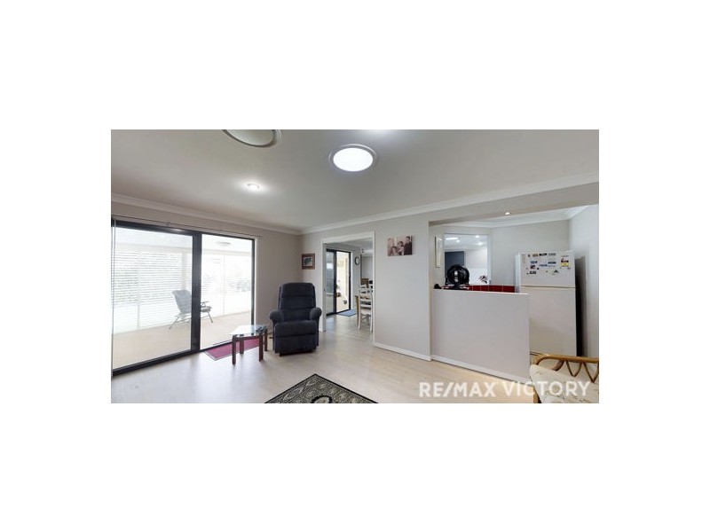 24 Dicarlo Drive, Morayfield QLD 4506