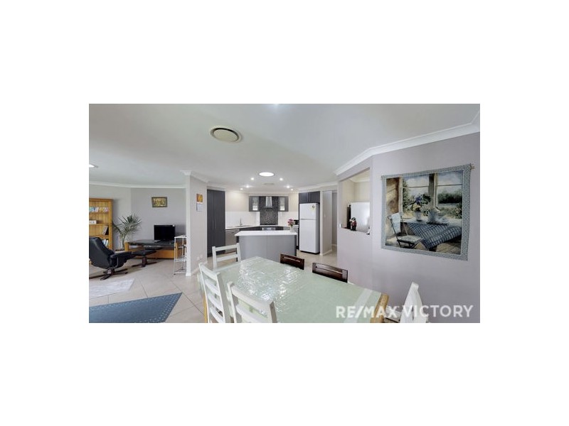 24 Dicarlo Drive, Morayfield QLD 4506