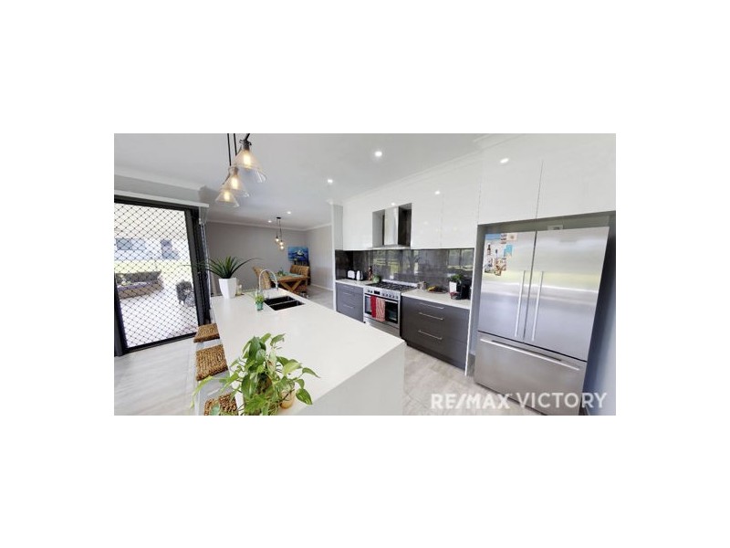 112 Sippel Drive, Woodford QLD 4514