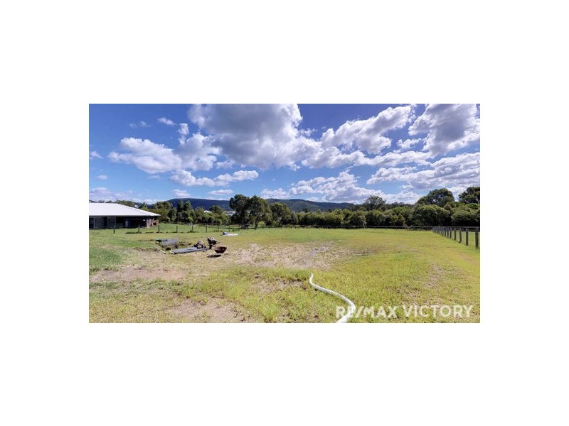 112 Sippel Drive, Woodford QLD 4514