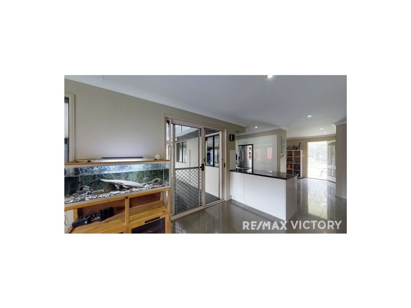 4 Beech Drive, Morayfield QLD 4506