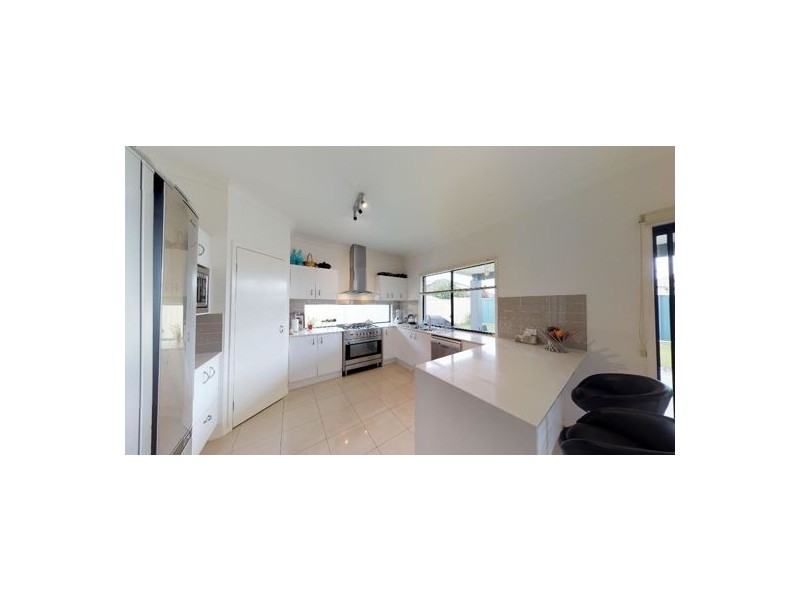 163 Summerfields Drive, Caboolture QLD 4510