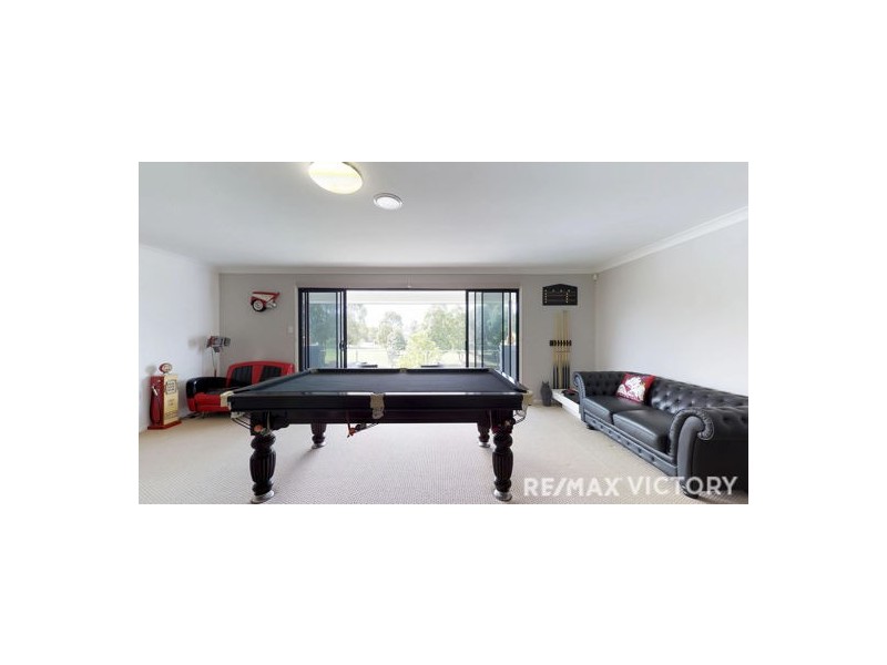 163 Summerfields Drive, Caboolture QLD 4510
