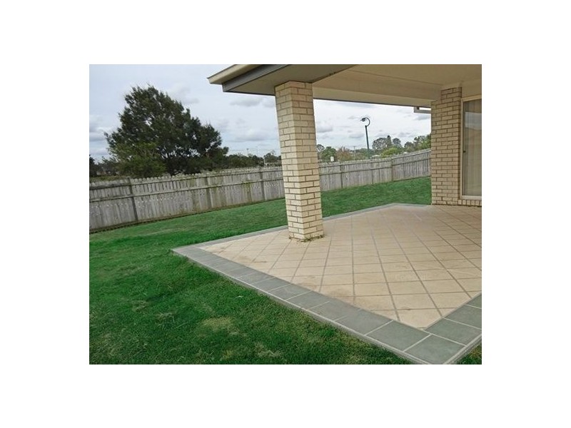 2 Radiata Court, Morayfield QLD 4506