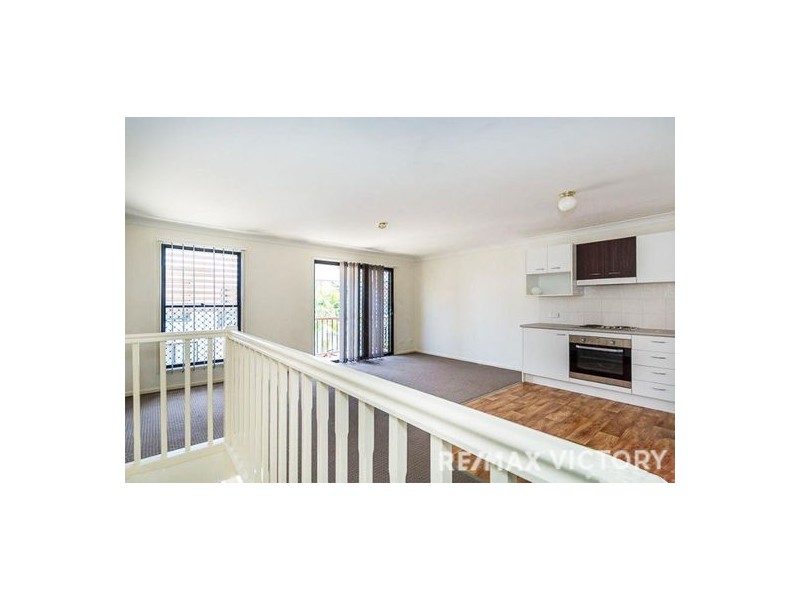 2/17 Lower King Street, Caboolture QLD 4510