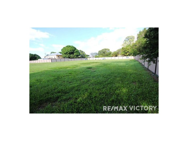 8 Gloucester Street, Woodford QLD 4514